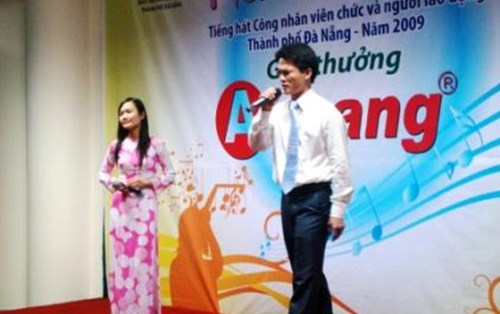 Cuộc thi “Tiếng hát Công nhân viên chức và người lao động TP Đà Nẵng 2009” – ĐH Đông Á vào bán kết